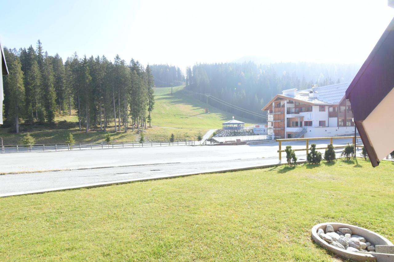 Ville Golf & Ski Madonna 外观 照片